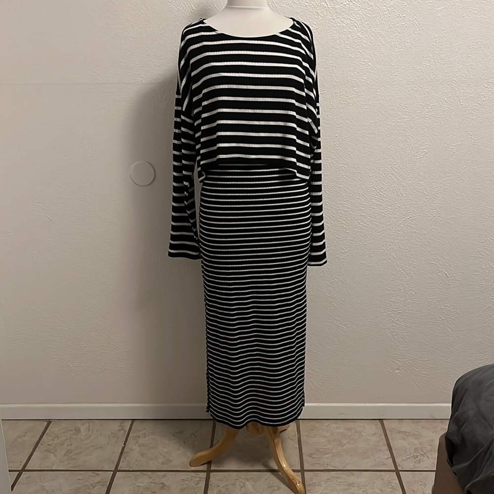 Free People Beach 2 piece Sweater Dress & Cropped Sweater top